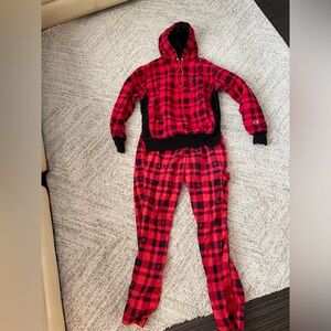 Champion red and black plaid jogger set MEDIUM